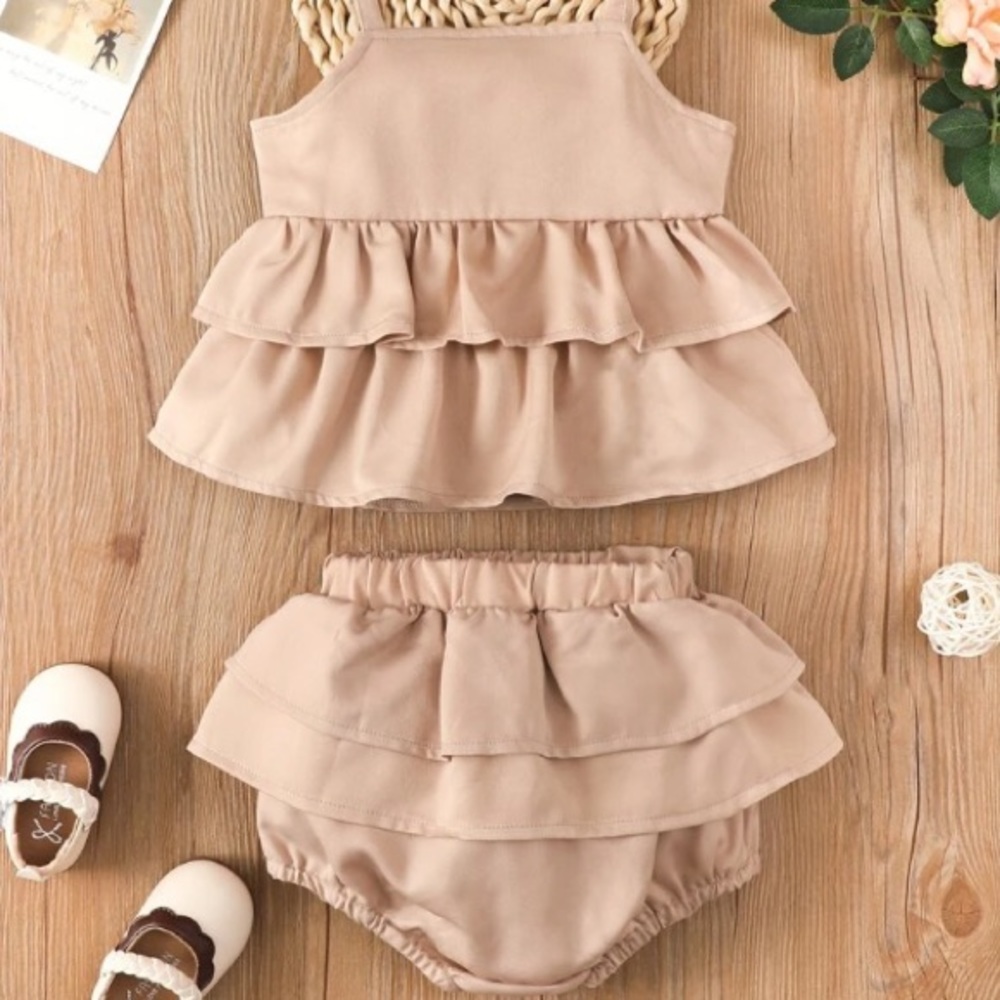 Baby layer ruffle cami top & shorts